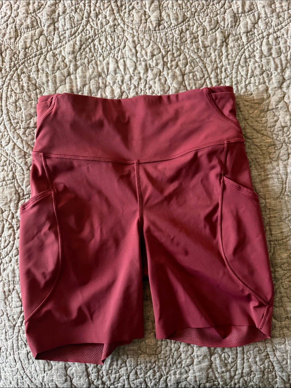 Lululemon Fast and Free High Rise Short - Picture 3 of 11
